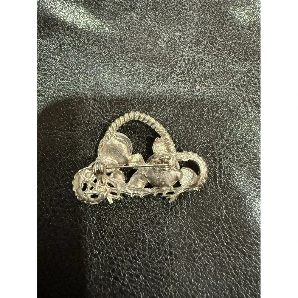 Vintage Silver Tone‎ Floral Basket Brooch Clear Faceted Crystal Rhinestone Pin